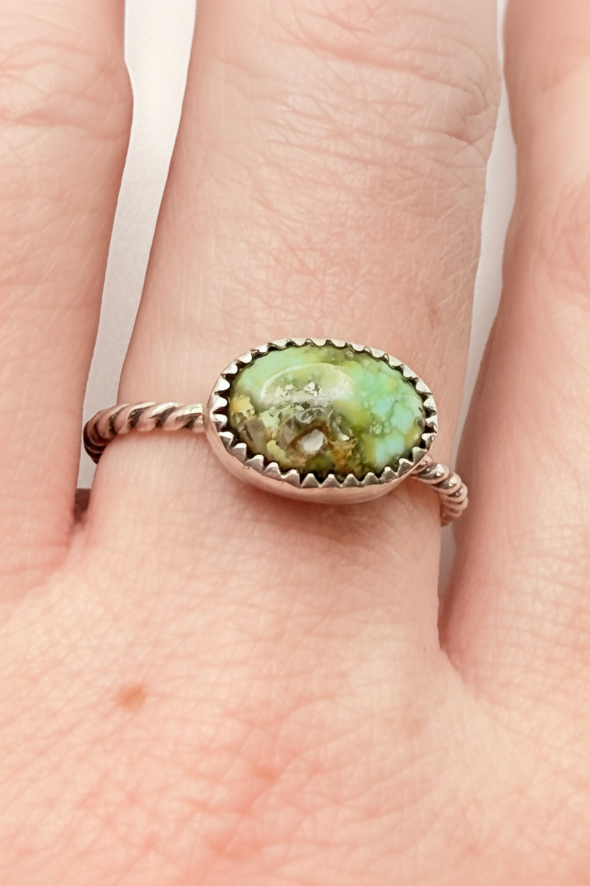 Sonoran Gold Turquoise Ring – Sterling Silver Twisted Rope Band – Genuine Green Turquoise Statement Ring – Size 8 – Handmade Stacker or Solo Ring – OOAK