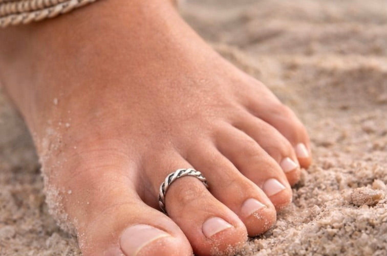Sterling Silver Adjustable Toe Ring, Handmade Wave Toe Ring, Coastal Beach Jewelry, Minimalist Summer Foot Ring, Tidal Wave Toe Ring